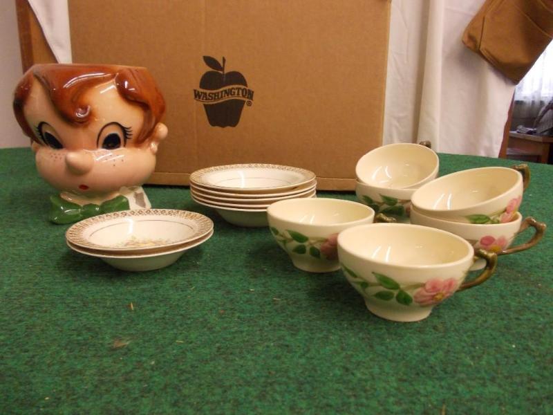 lot 79 image: Vintage Pinocchio Cookie Jar (No Li...
