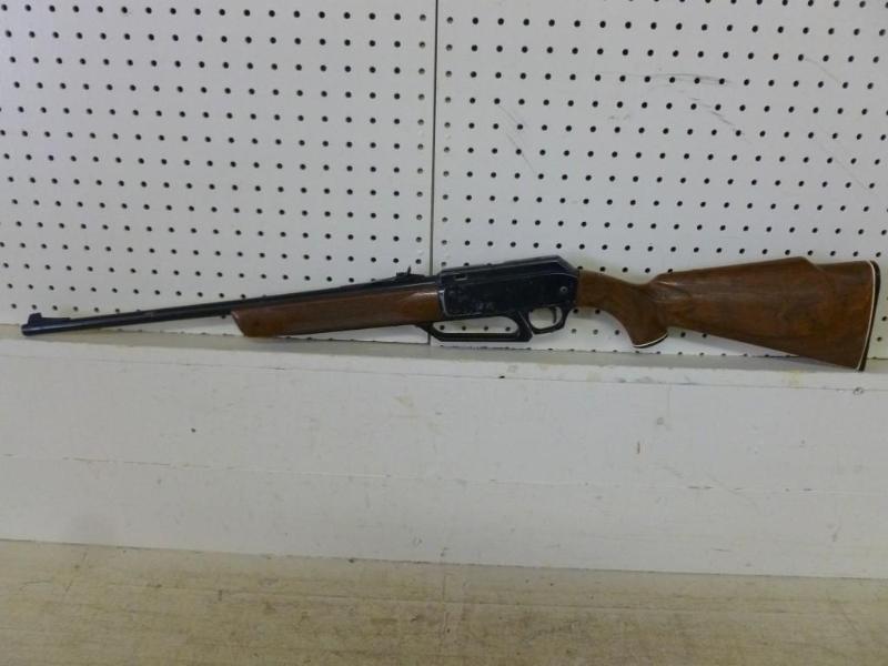 lot 19 image: Daisy Model 880 .177 Caliber air pe...