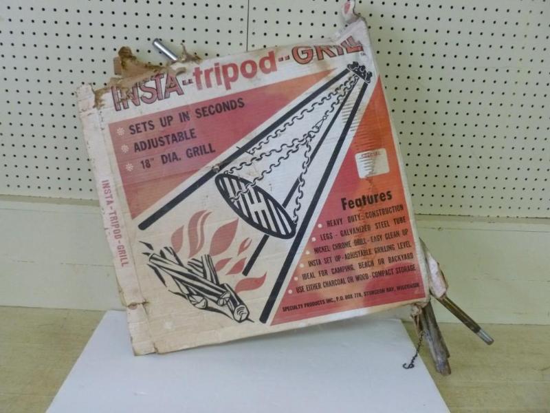 lot 73 image: Large Insta-Tripod-Grill, 18" ...