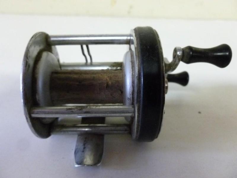 lot 87 image: Vintage Kalamazoo Tackle Company Ba...