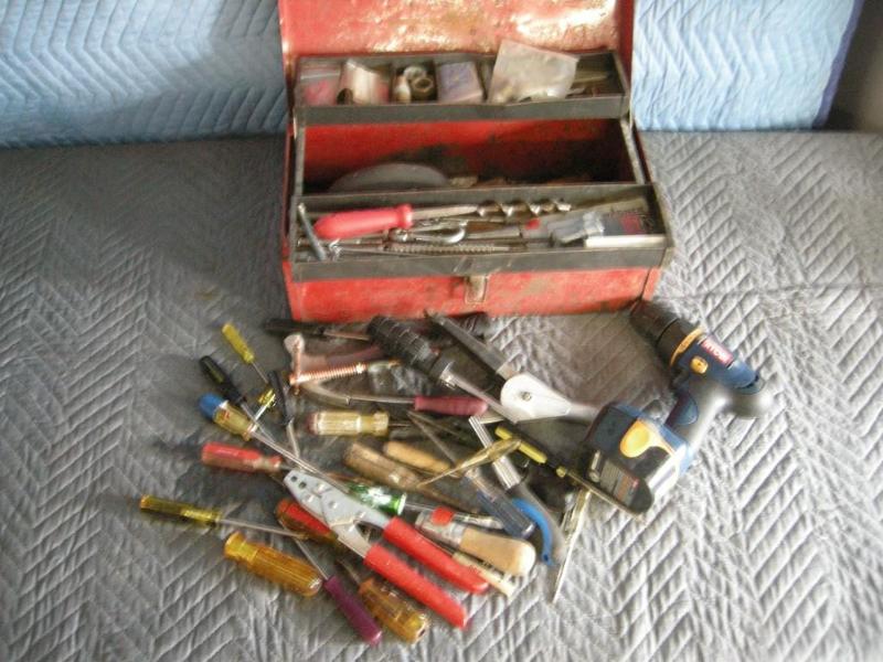 lot 111 image: Group misc tools and box