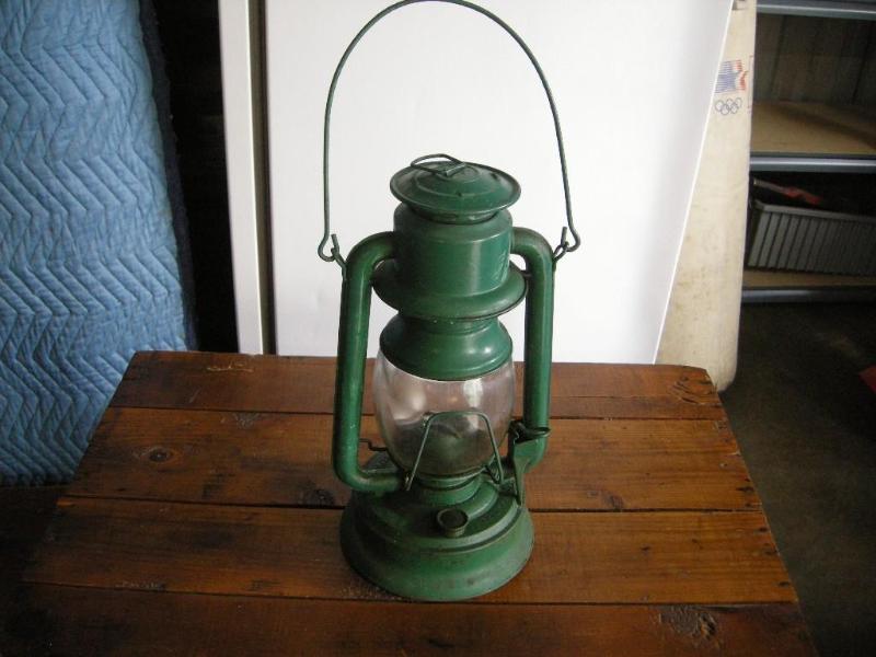 lot 18 image: Triumph No.2 Lantern with good glass