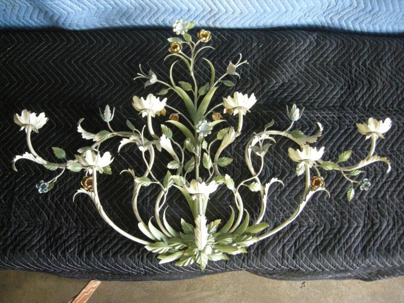 lot 22 image: Vintage Ornamental Iron Wall Candle Holder