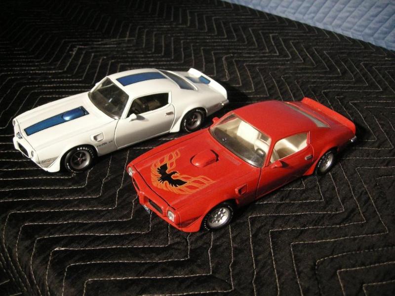 lot 36 image: 2 1970s Ertl Firebird Trans Ams Diecast