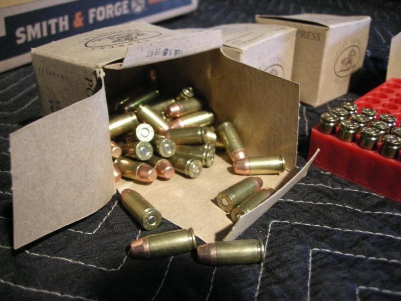 lot 69 image: 9mm Ammo Pony Express & Federal