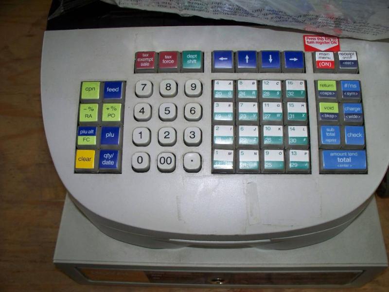 Royal 710ML Cash Register (no key)...
