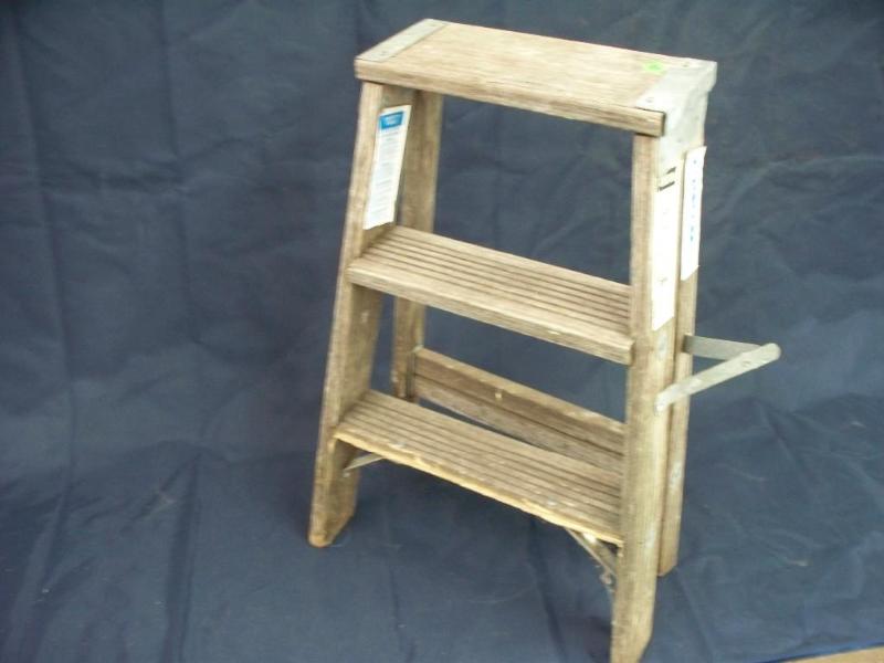 2ft Wooden Step Ladder nice...