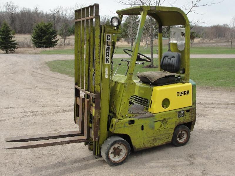 Clark Fork Lift &nbsp2500 lb&nbsp...