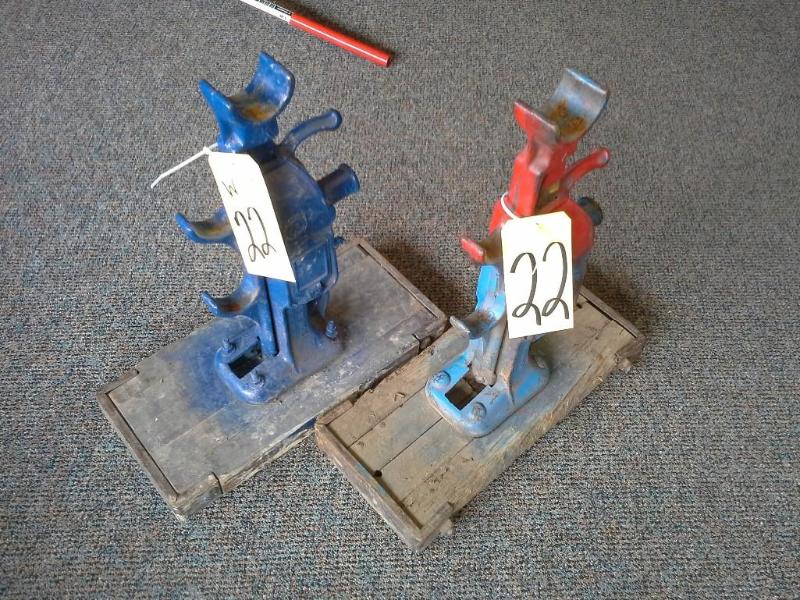 Simplex Pipe Jacks