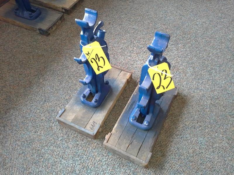 Simplex Pipe Jacks