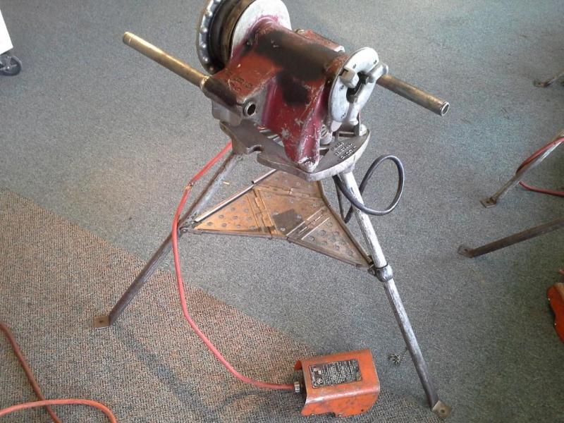 Rigid pipe threader