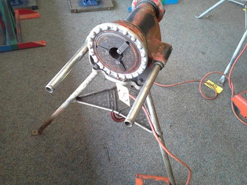 Rigid pipe threader