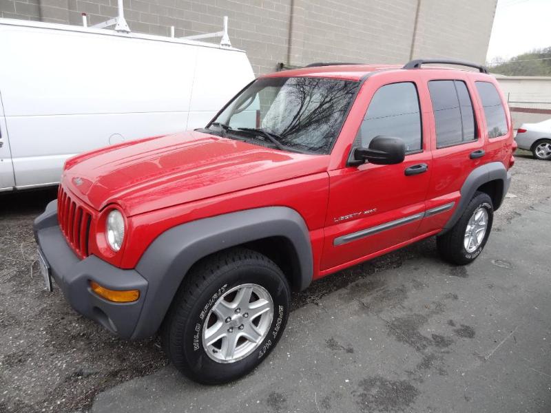 2002 Jeep Liberty 4 x 4. 166,559 mi...