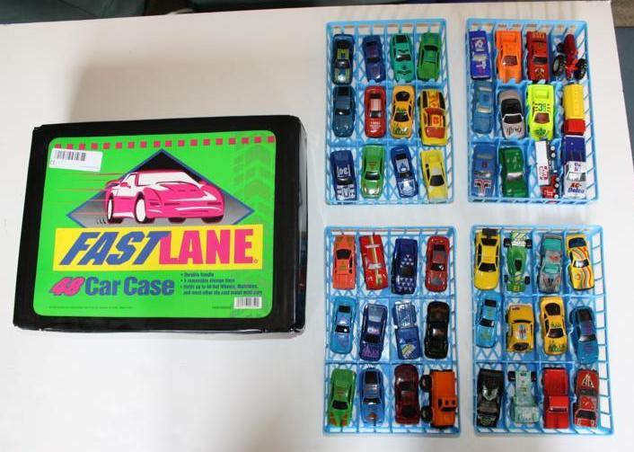 lot 12 image: Hotwheels Cars