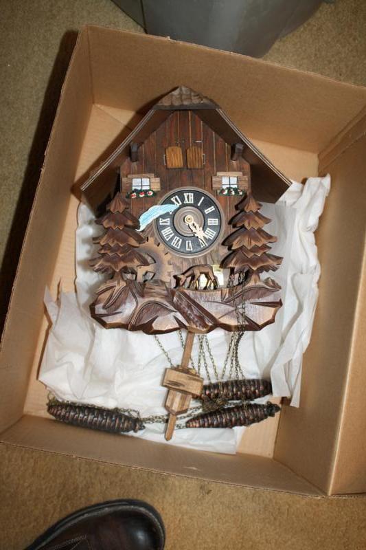 lot 139 image: German wood cuckoo clock 12x9x7 Swi...