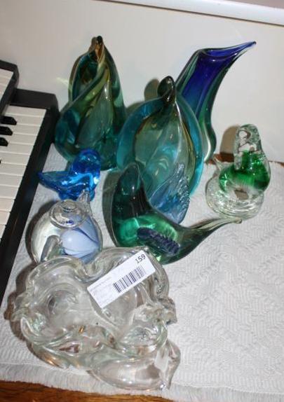 lot 159 image: Murano Glassware
