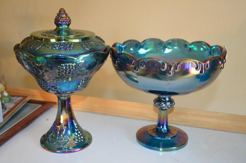 lot 161 image: Carnival Glassware