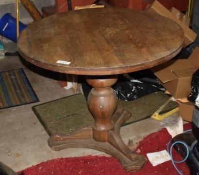 lot 224 image: Oak table 38" diameter with be...