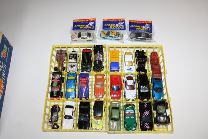lot 253 image: Tootsie Toy fire truck vintage Matc...