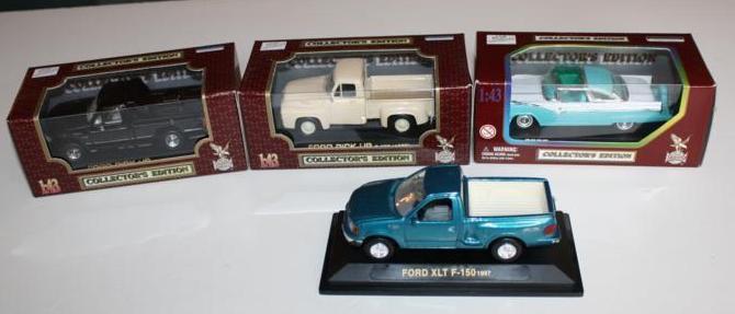 lot 258 image: Road Legends 143 die cast cars For...