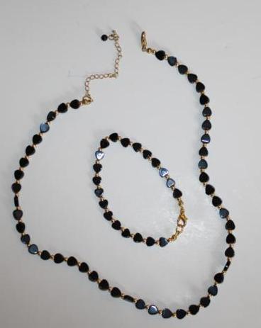 lot 47 image: Bracelet and necklace...