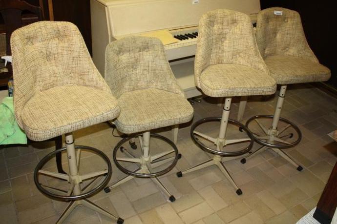 lot 81 image: Cloth barstools - four 40" tal...