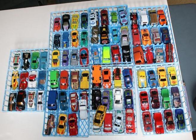 lot 94 image: 94 cars - Mojo, Tomica, Corgi Junio...