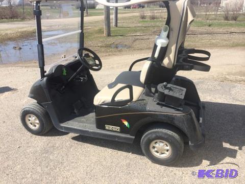 EZ-GO Golf Cart