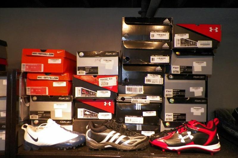 19 Pairs Football &amp Baseball Cl...