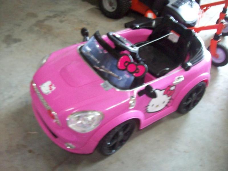 white hello kitty power wheels