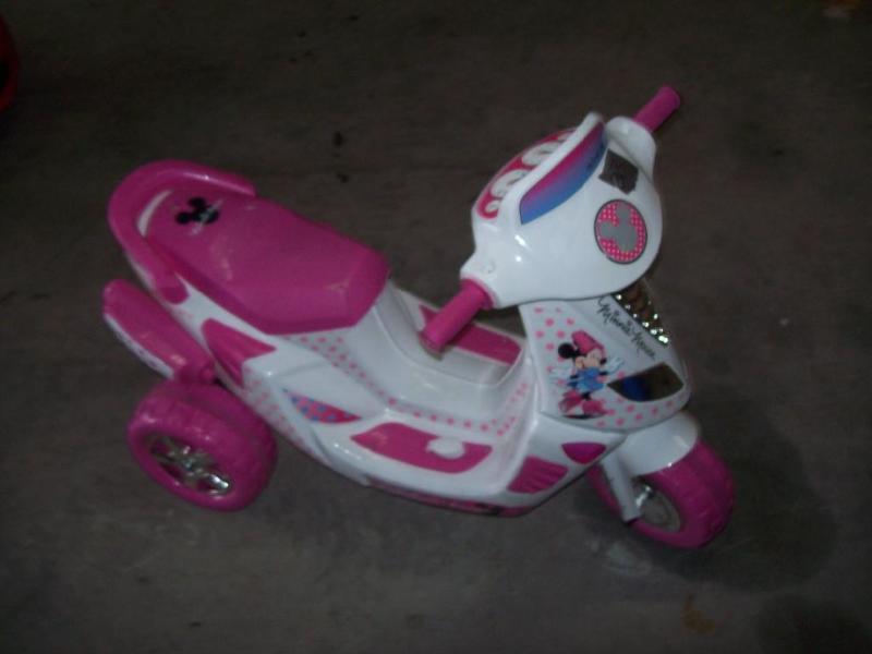 minnie mouse powered scooter