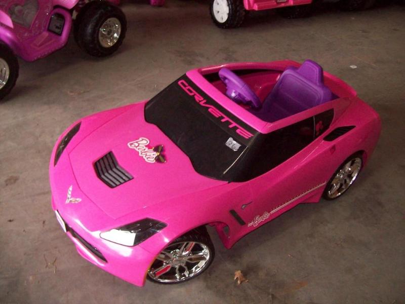 lot 26 image: Pink Corvette Power Wheels -New -Co...