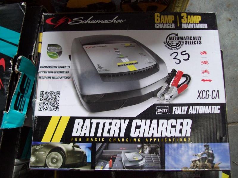 lot 35 image: Schumacker Battery Charger -6 amp c...