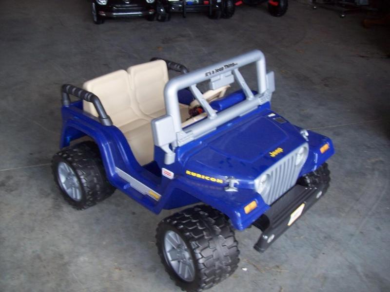 lot 4 image: Blue Jeep -New -2 seater -12v -come...