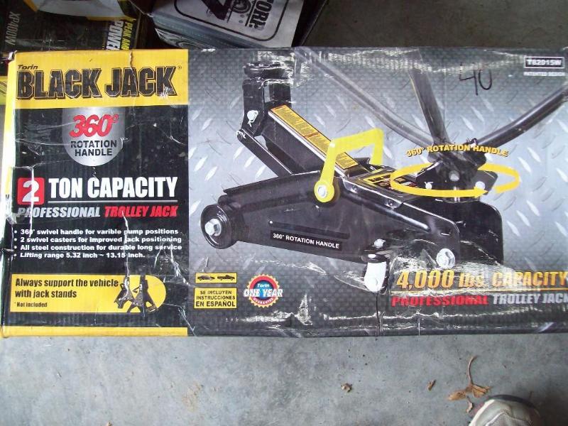 lot 40 image: Black Jack Jack Stand -2 ton item 4...