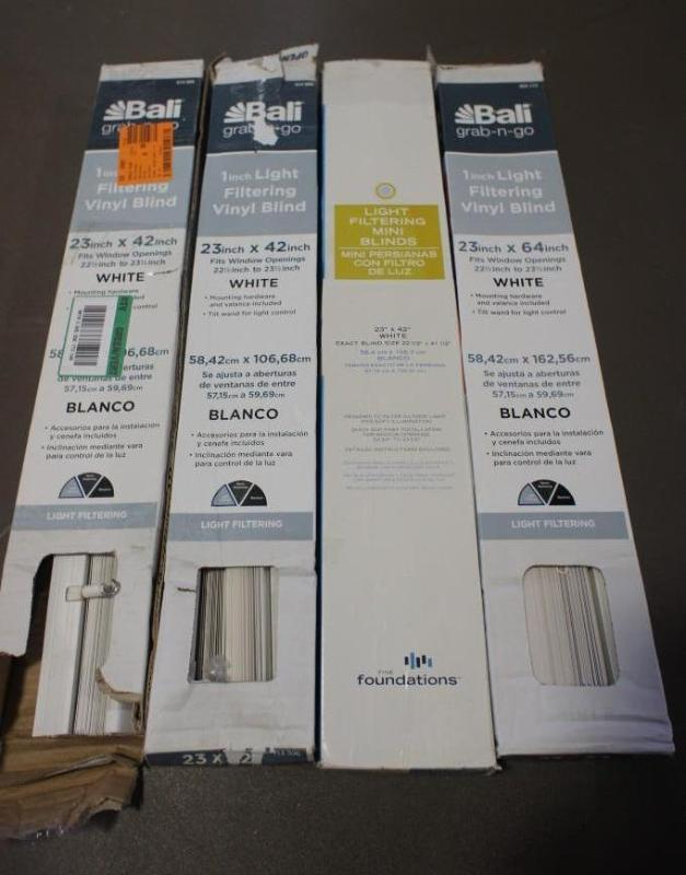 lot 27 image: Lot of Mini Blinds (3) 23" x 4...