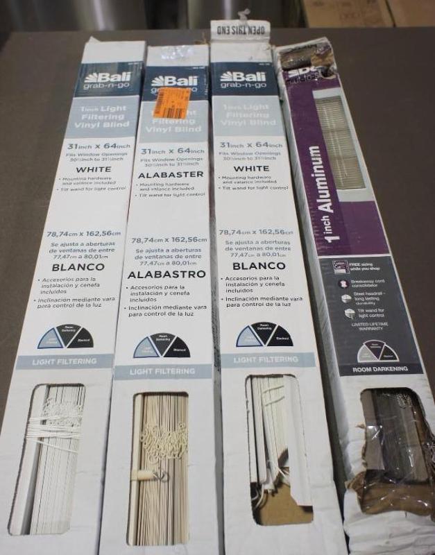 lot 30 image: Lot of (4) Mini Blinds ( 31" x...
