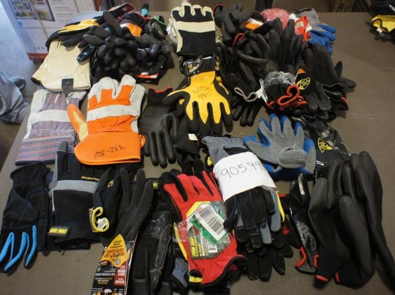 lot 44 image: Large lot of various types of work ...