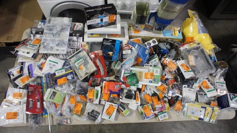 lot 48 image: MEGA LOT 200 Items. Some items inc...