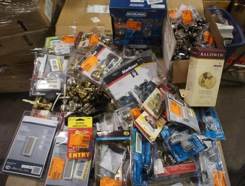 lot 50 image: Large Lot 75 Items. Some items Inc...