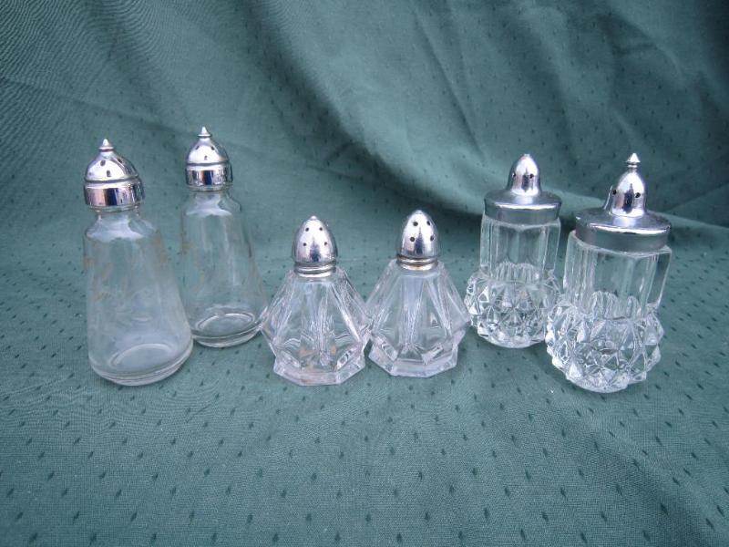 lot 136 image: 3 Clear sets Salt and Peppers...