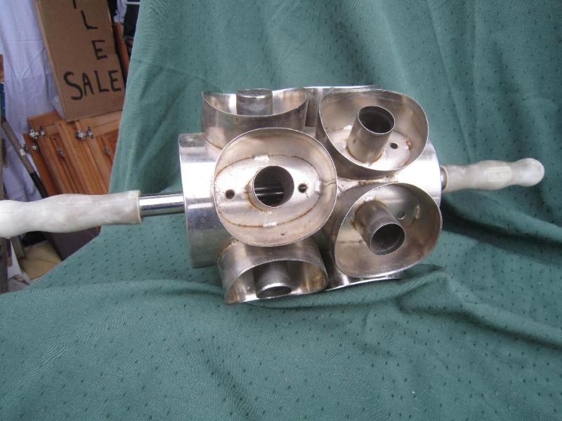 lot 142 image: Donut Maker  Press...