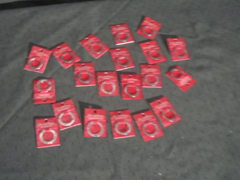 lot 192 image: NEW 20 Dream Rings good for neckla...