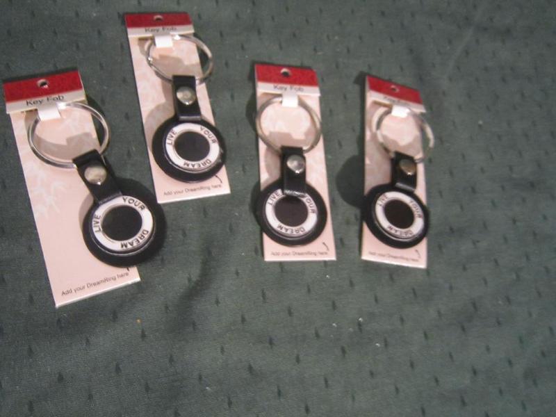 lot 196 image: NEW 4 Key Fobs for Dream Rings   &...