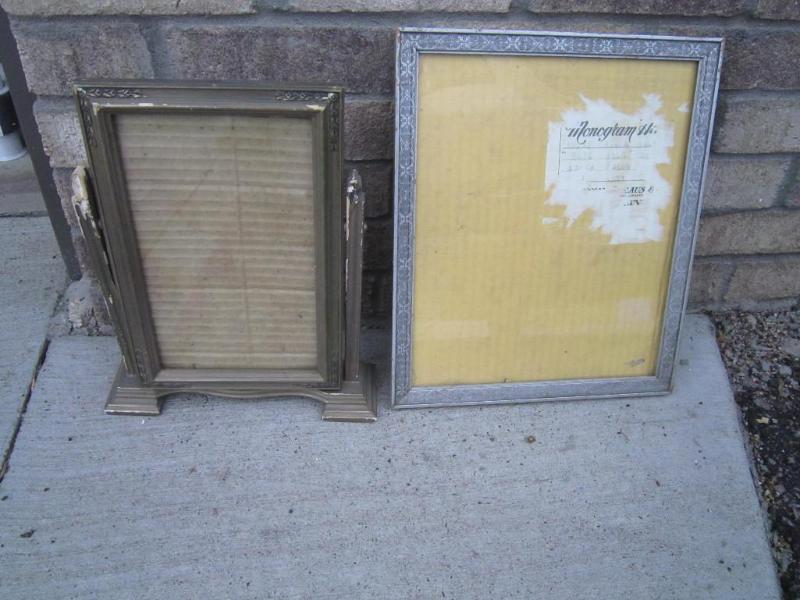 lot 236 image: Silver Frame&nbsp 13 x 11 and swin...
