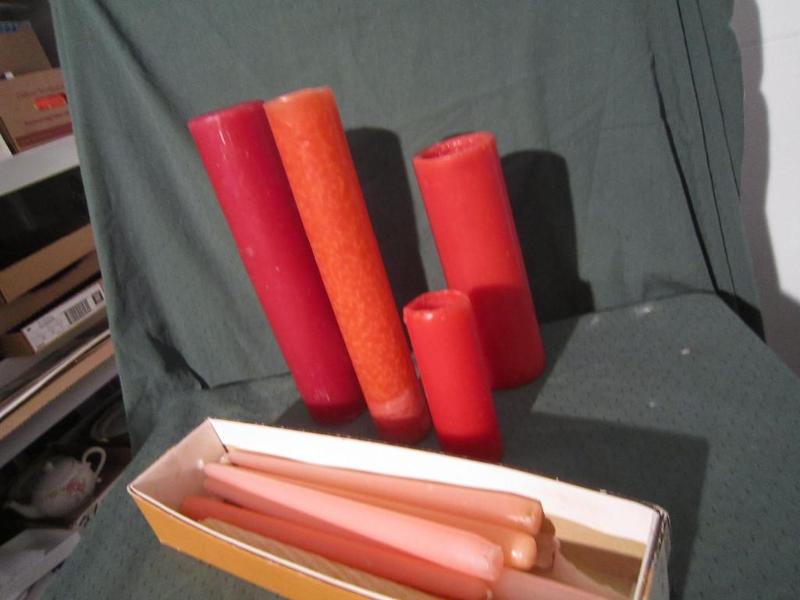 lot 253 image: Box of Candles ...