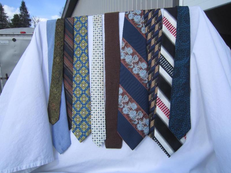 lot 279 image: 10&nbsp Ties ...