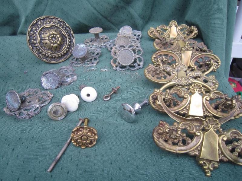 lot 43 image: Old misc Hardware Handles ...