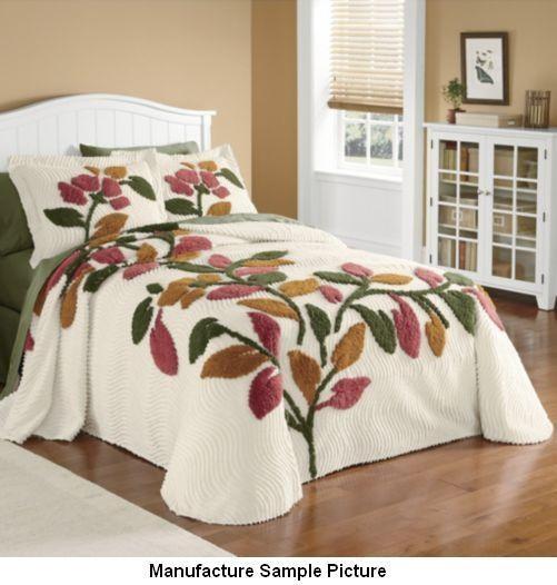 lot 191 image: Ginnys Brand Sonesta Chenille Bedsp...