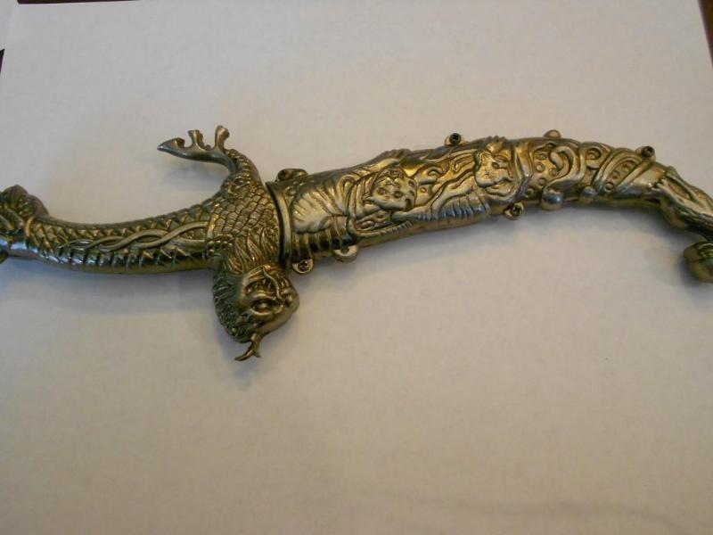Collectible decorative dagger. Over...